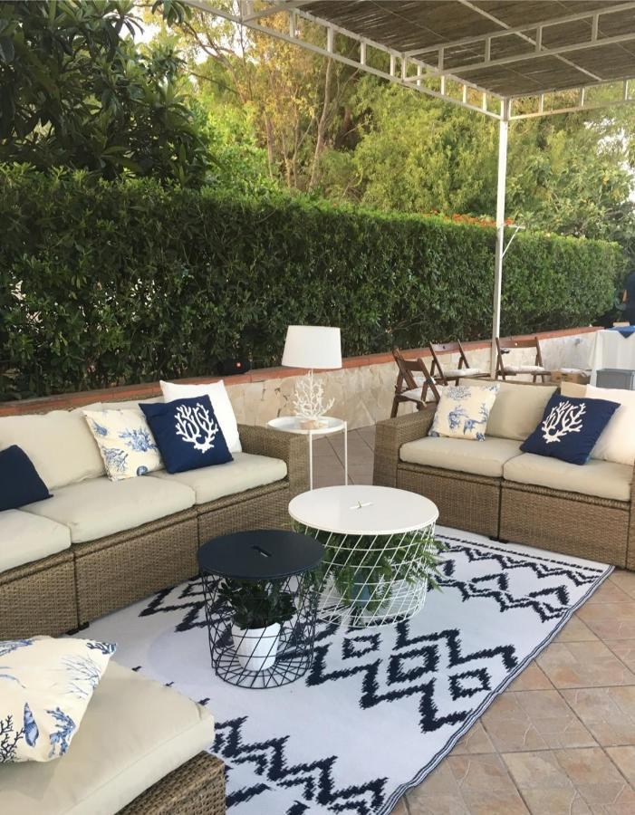 Villa Nina Фонтане Бианче Екстериор снимка